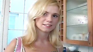 Fresh blond darling Yasmine Good copulates with master hunk